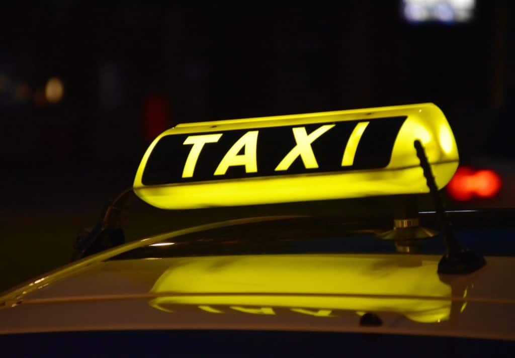 Fördelar med att anlita en redovisningsbyrå för din taxiverksamhet